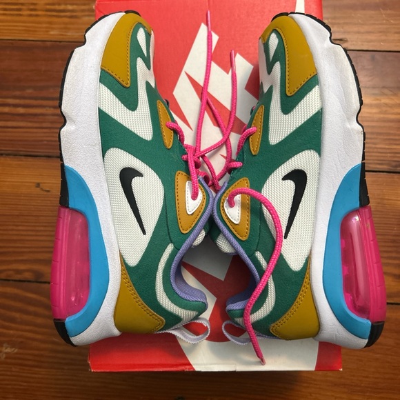 SOLD - Picture 5 of 8